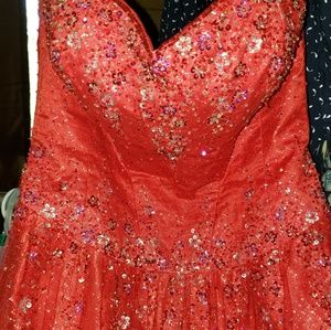 Formal/pageant dress will fit sz 6,8,10